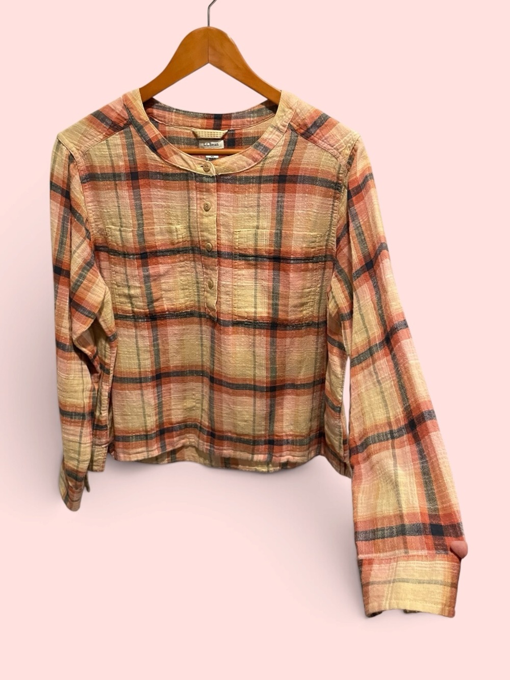 Cute cotton L.L. Bean breezy plaid henley pocket blouse classic distressed